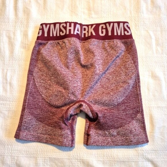 Gymshark women's Maroon Flex shorts, size tag cut out. XXS ? Check measurements - Picture 2 of 5